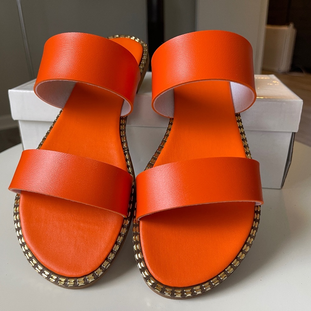 RESORT SANDALS